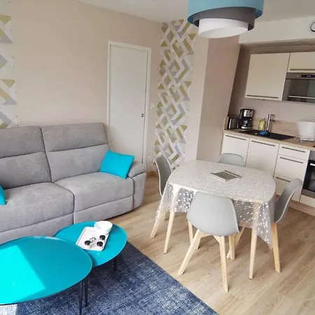 Le Galet Bleu Apartment *